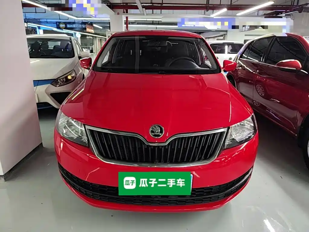 Skoda Rapid Spaceback — миниатюра 3