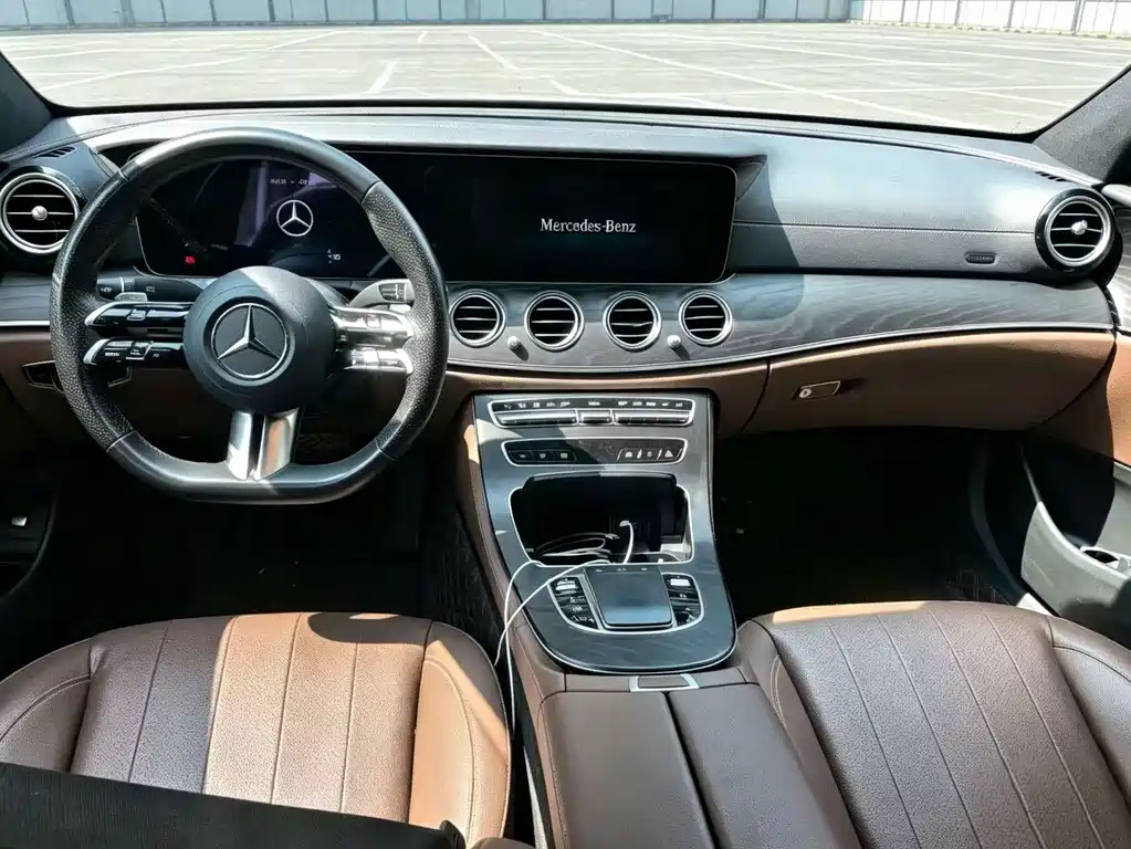 Mercedes-Benz E-Class (Import) — миниатюра 7