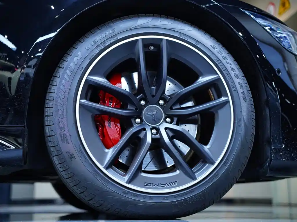 Mercedes-Benz AMG GT — миниатюра 10