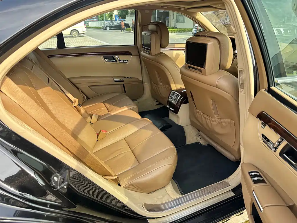 Mercedes-Benz S-Class — миниатюра 9