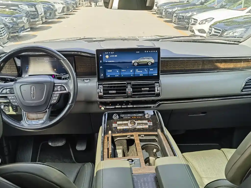 Lincoln Navigator 2024 3.5T