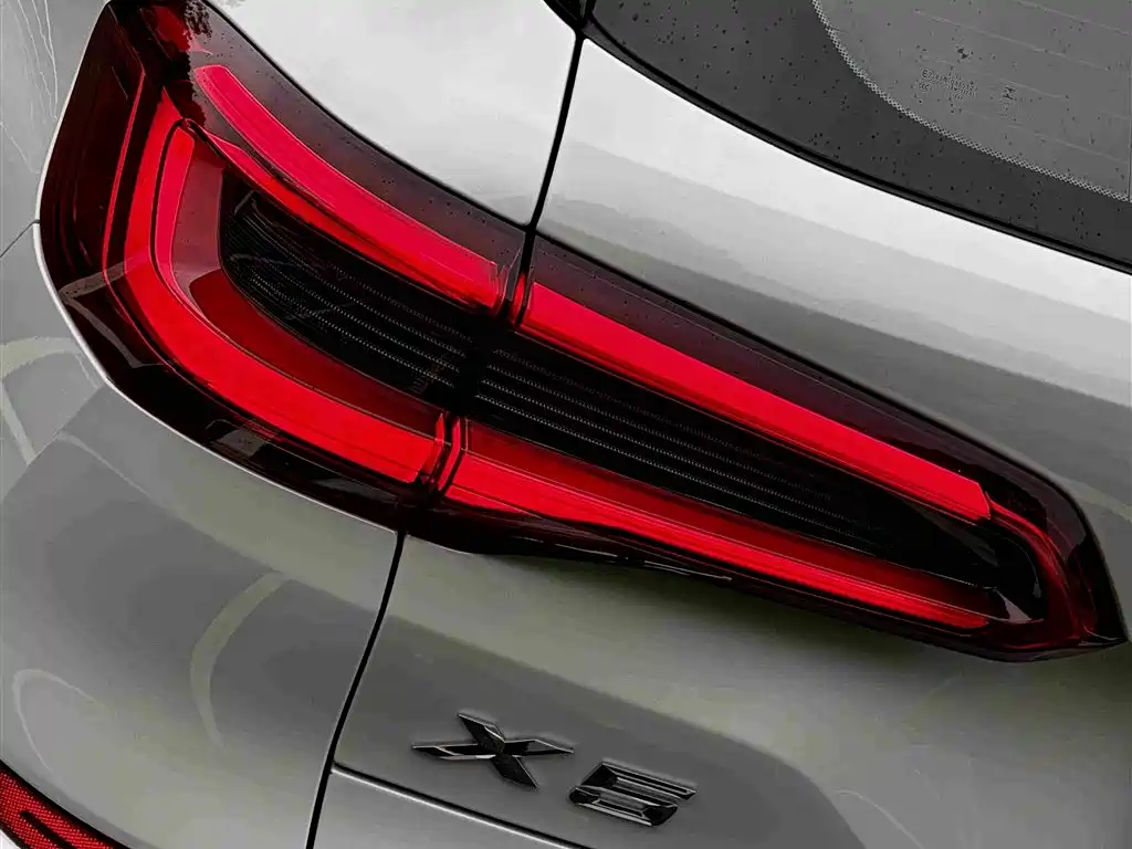 BMW X5 (Import) — миниатюра 6