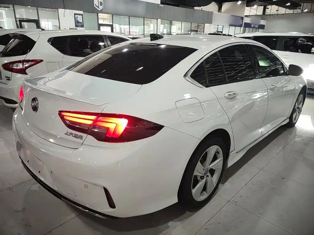 Buick Regal — миниатюра 7