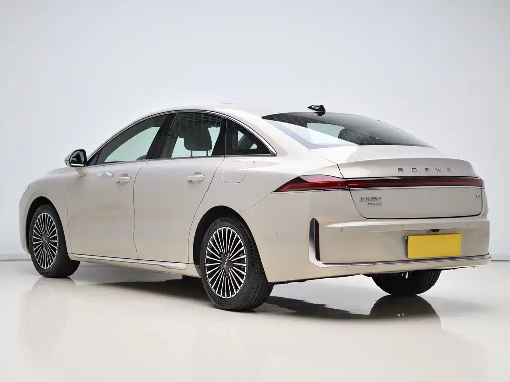 Roewe M7 DMH — миниатюра 4