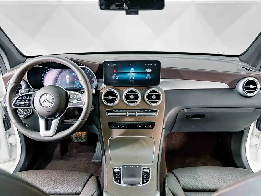Mercedes-Benz GLC — миниатюра 10
