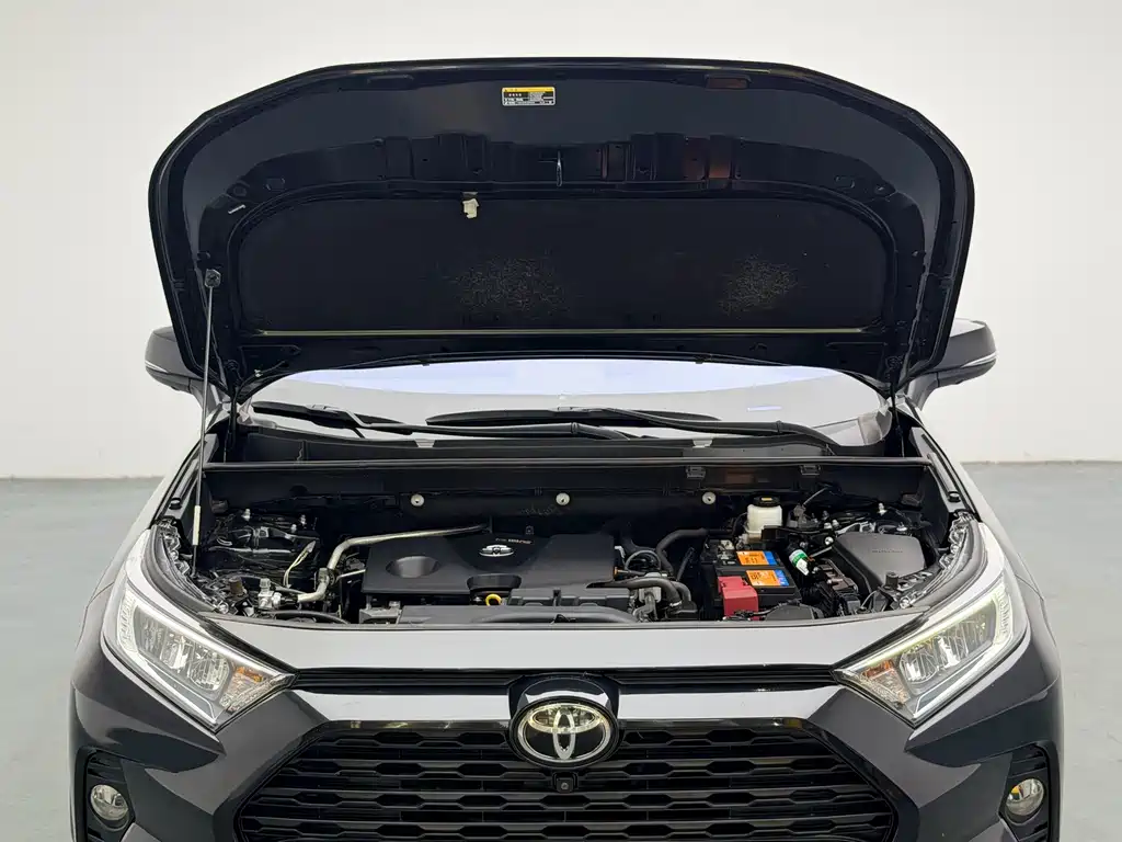 Toyota RAV4 — миниатюра 18