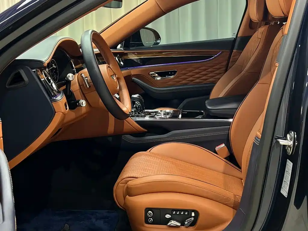 Bentley Flying Spur — миниатюра 2