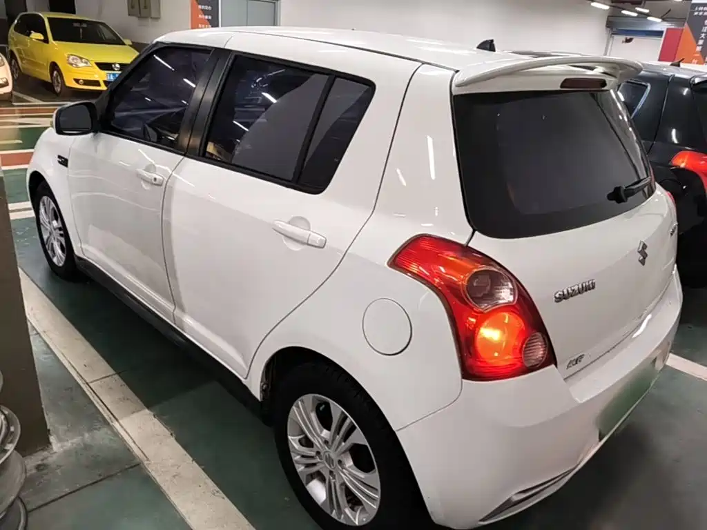 Suzuki Swift — миниатюра 5