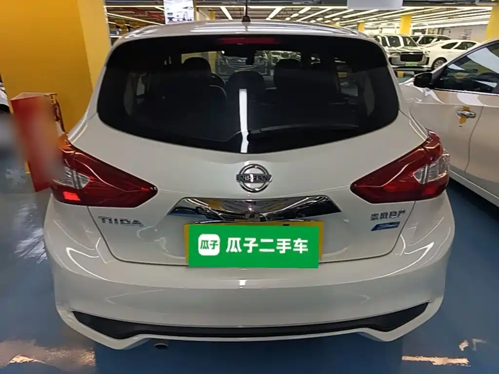 Nissan Tiida — миниатюра 6