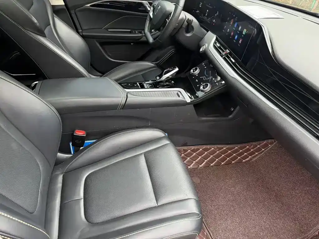 Bestune B70 2021 2.0T AT Smart