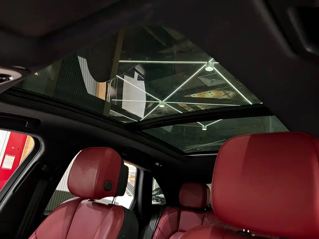 Porsche Macan — миниатюра 9