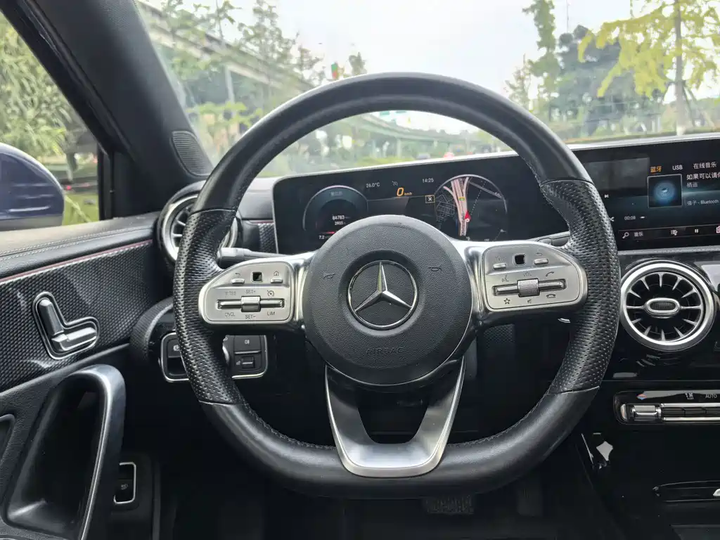 Mercedes-Benz A-Class — миниатюра 11
