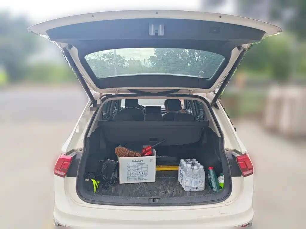 Volkswagen Tiguan L — миниатюра 20