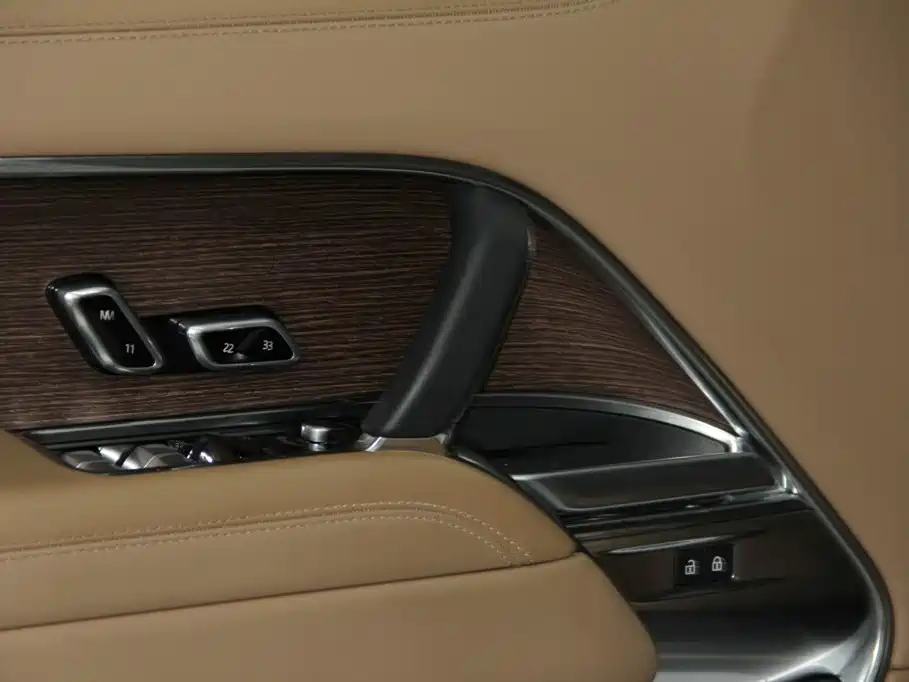 Land Rover Range Rover — миниатюра 24