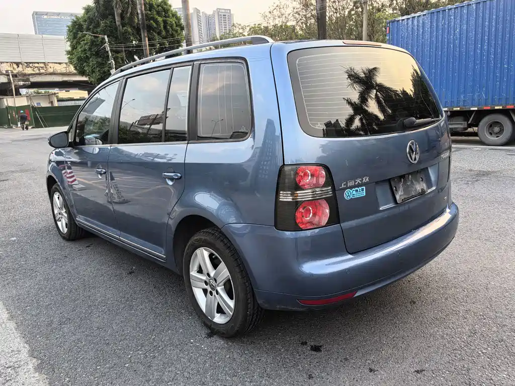 Volkswagen Touran — миниатюра 5