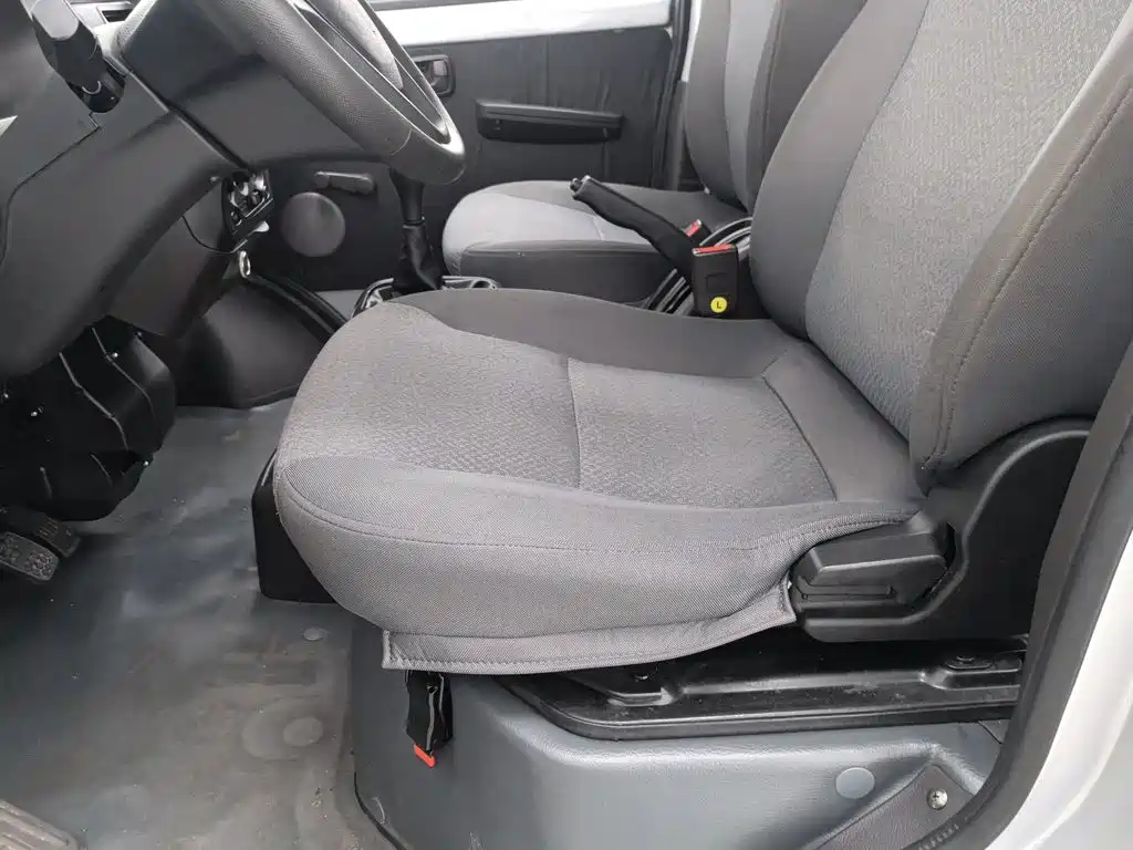 Wuling Rongguang — миниатюра 20