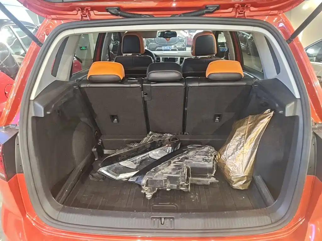 Volkswagen Golf Sportsvan — миниатюра 19