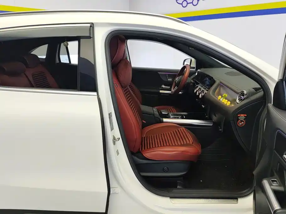Mercedes-Benz GLA — миниатюра 8