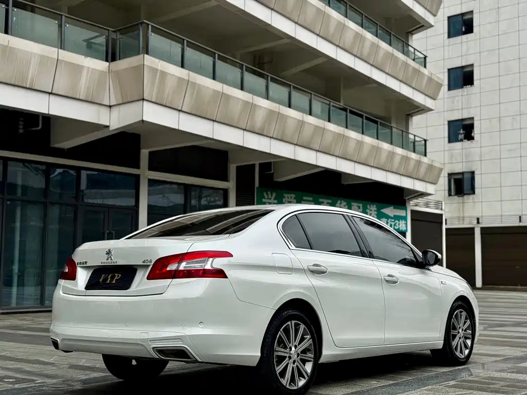 Peugeot 408 — миниатюра 8