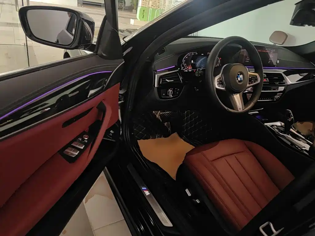 BMW 5 Series — миниатюра 16