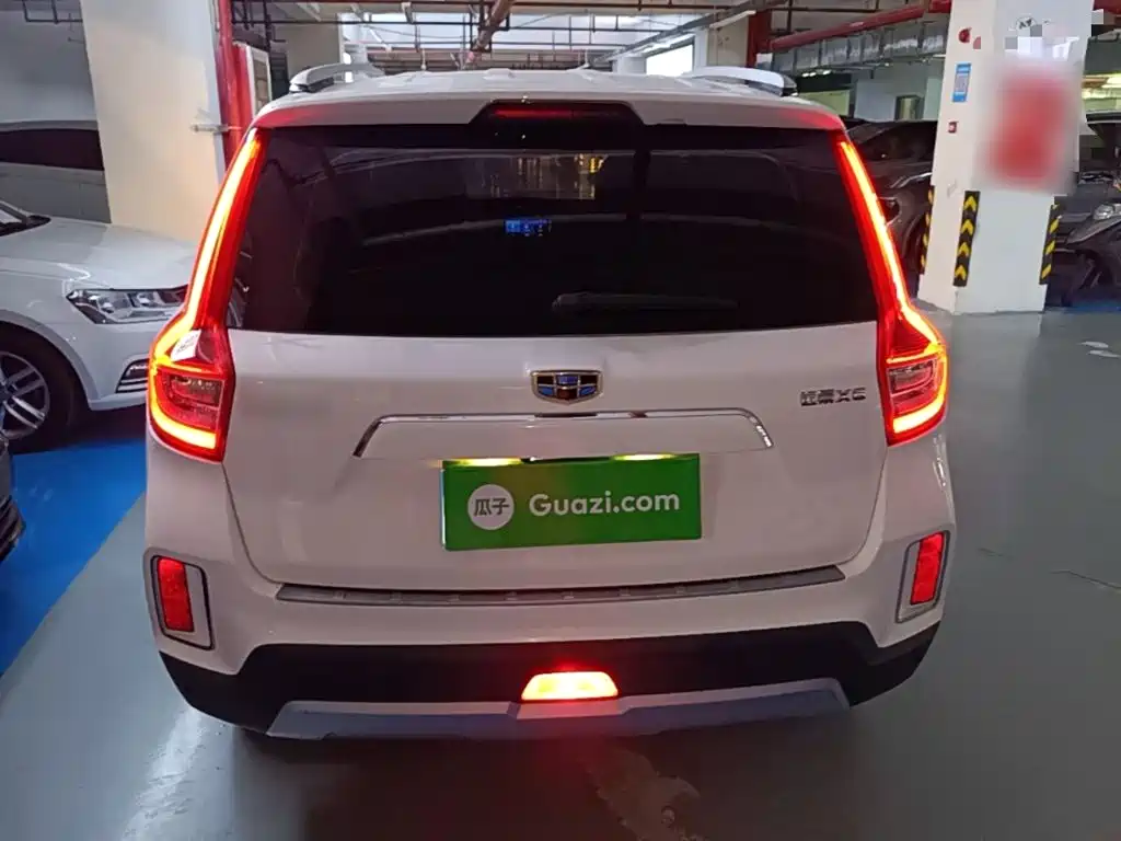 Geely Vision X6 — миниатюра 6