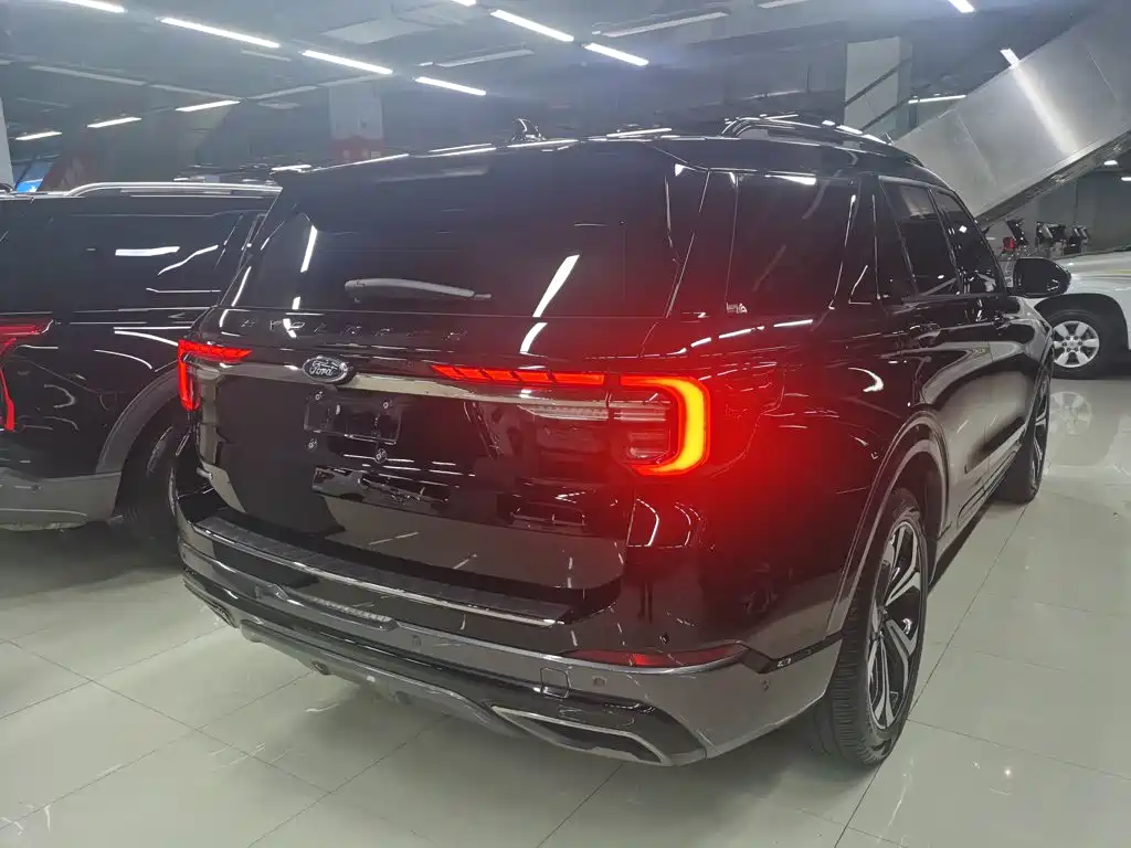 Ford Explorer — миниатюра 11