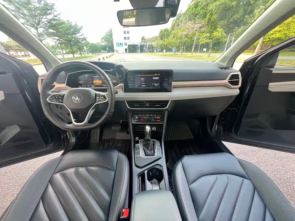 Volkswagen Tharu — миниатюра 5
