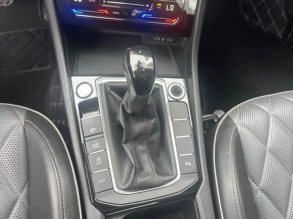 Volkswagen Sagitar — миниатюра 7