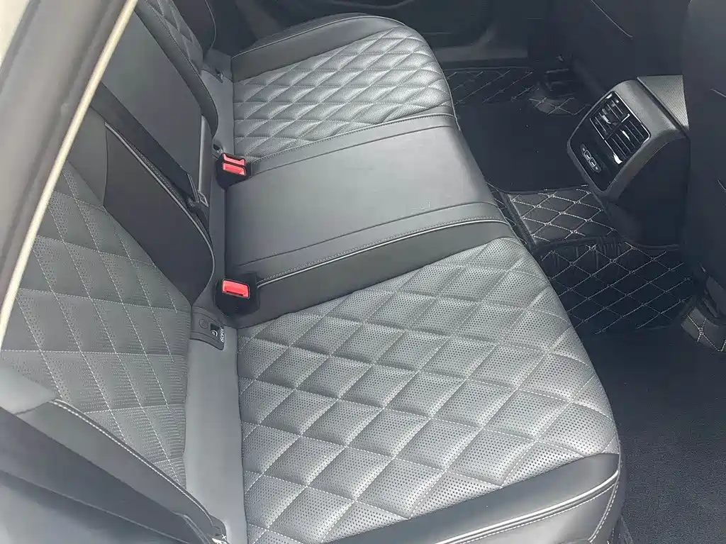 Volkswagen Sagitar — миниатюра 9
