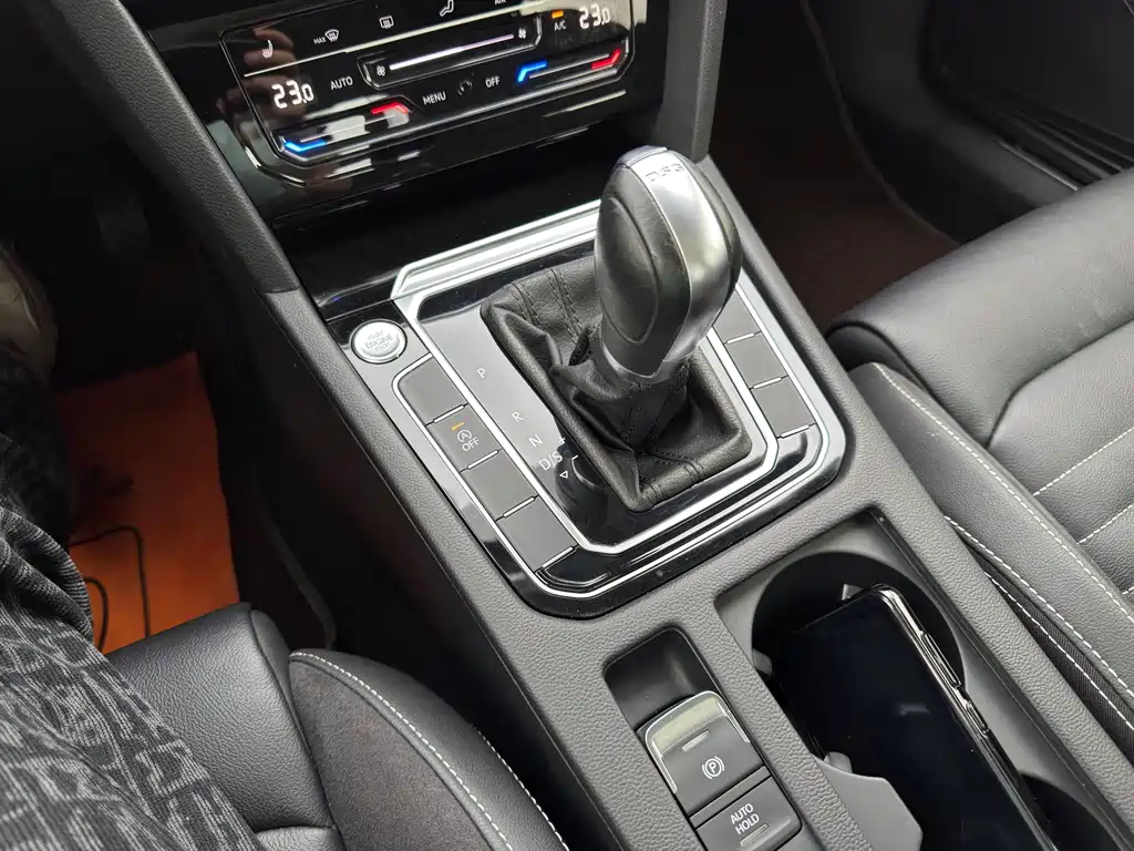 Volkswagen Magotan — миниатюра 8