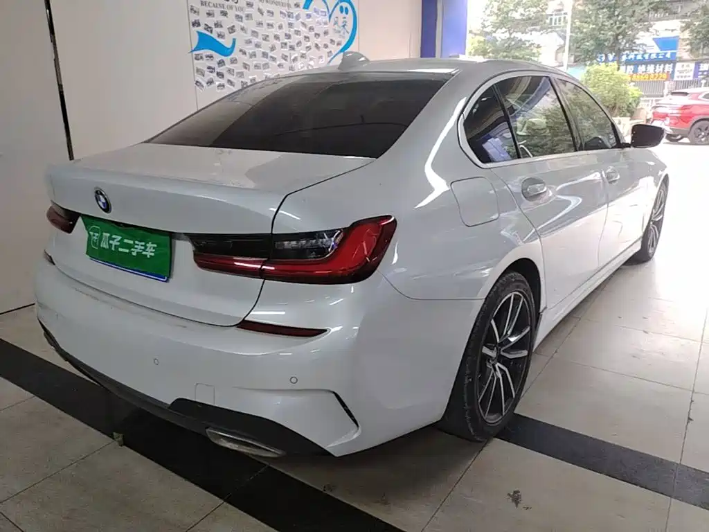 BMW 3 Series — миниатюра 7