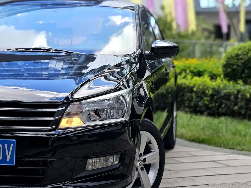 Volkswagen Santana — миниатюра 13