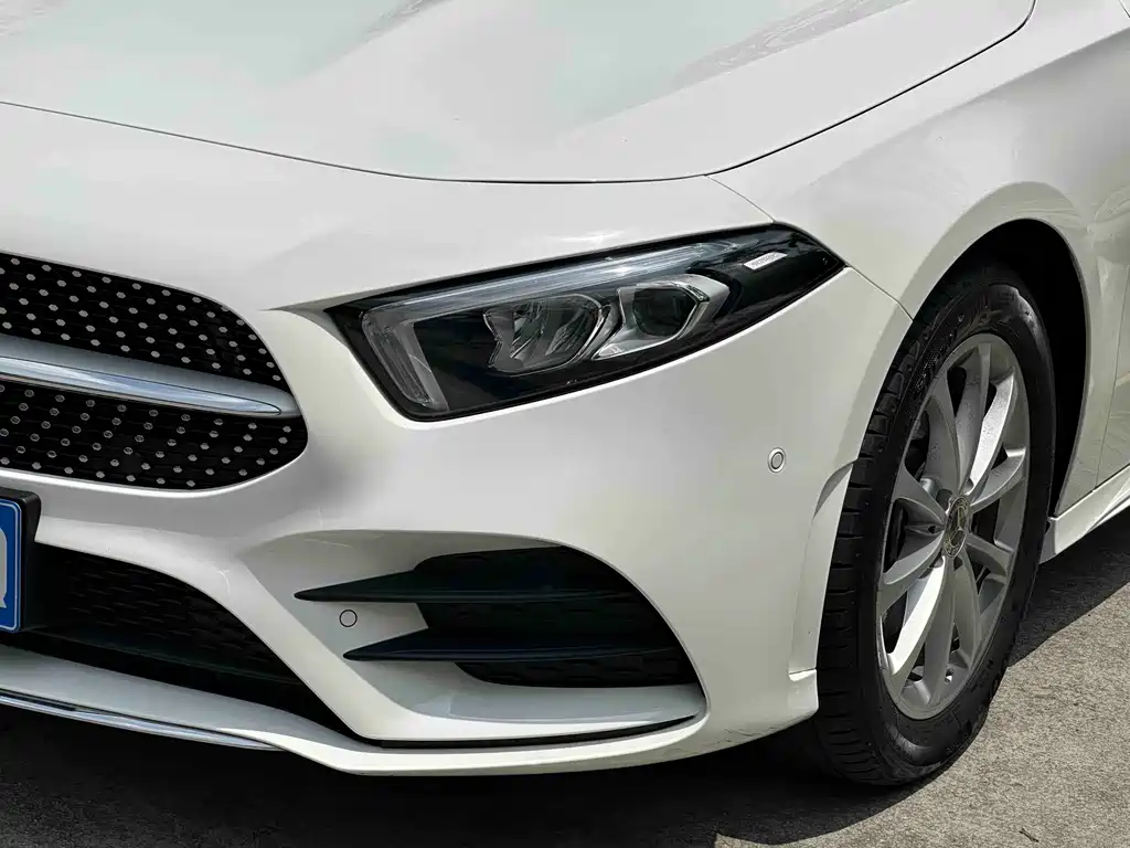 Mercedes-Benz A-Class — миниатюра 8