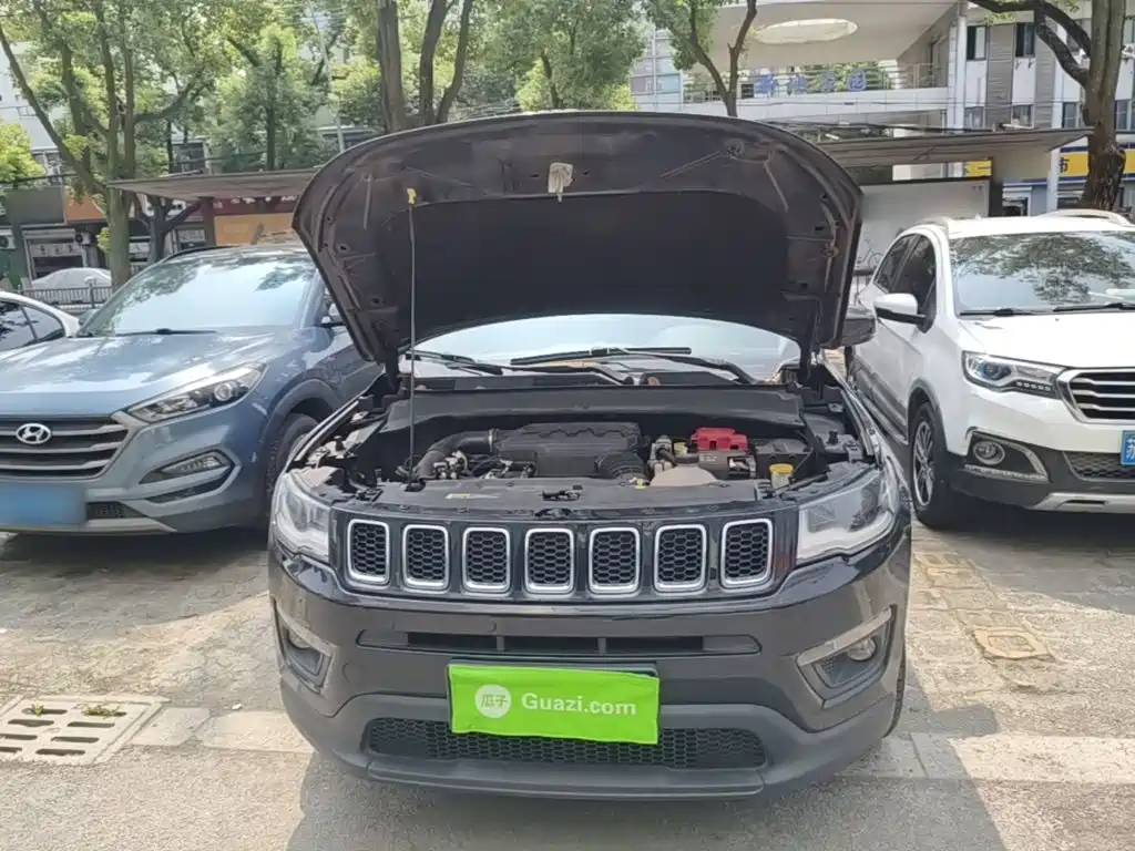 Jeep Compass — миниатюра 20
