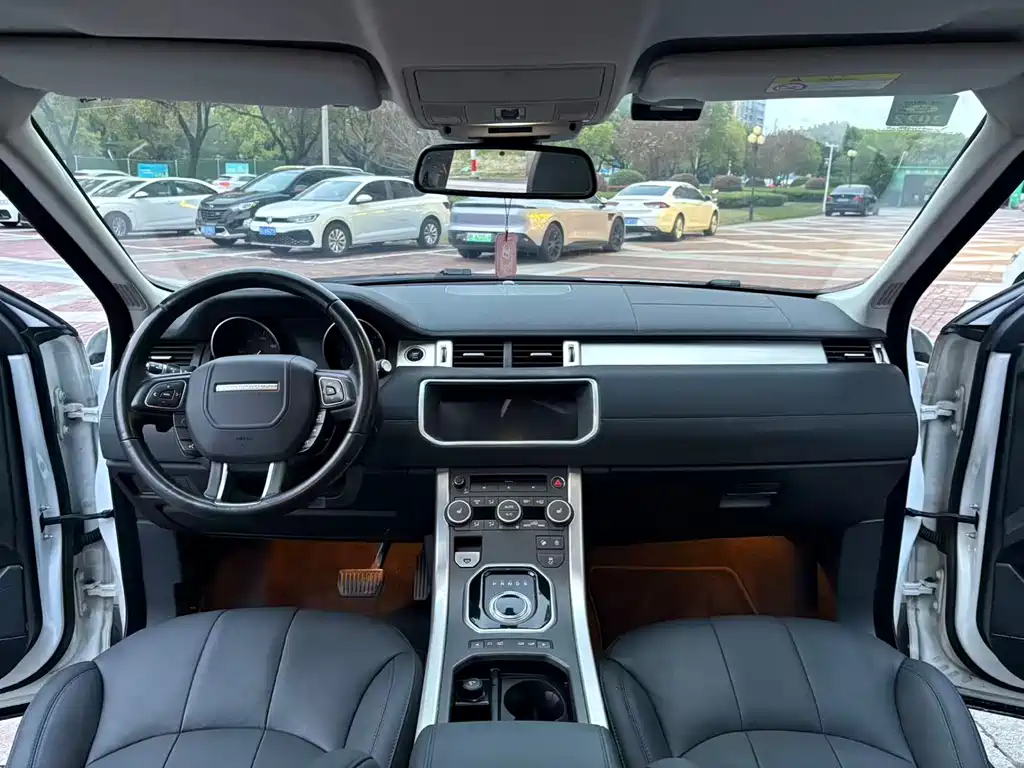 Land Rover Evoque — миниатюра 4