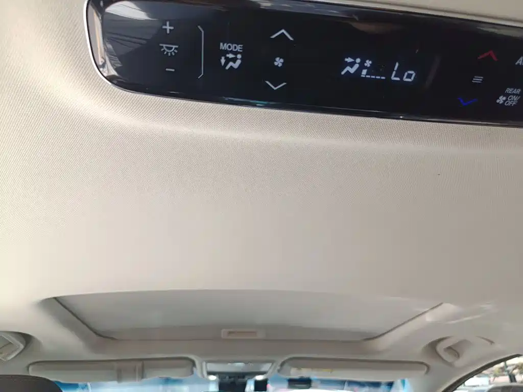 Honda Elysion — миниатюра 9
