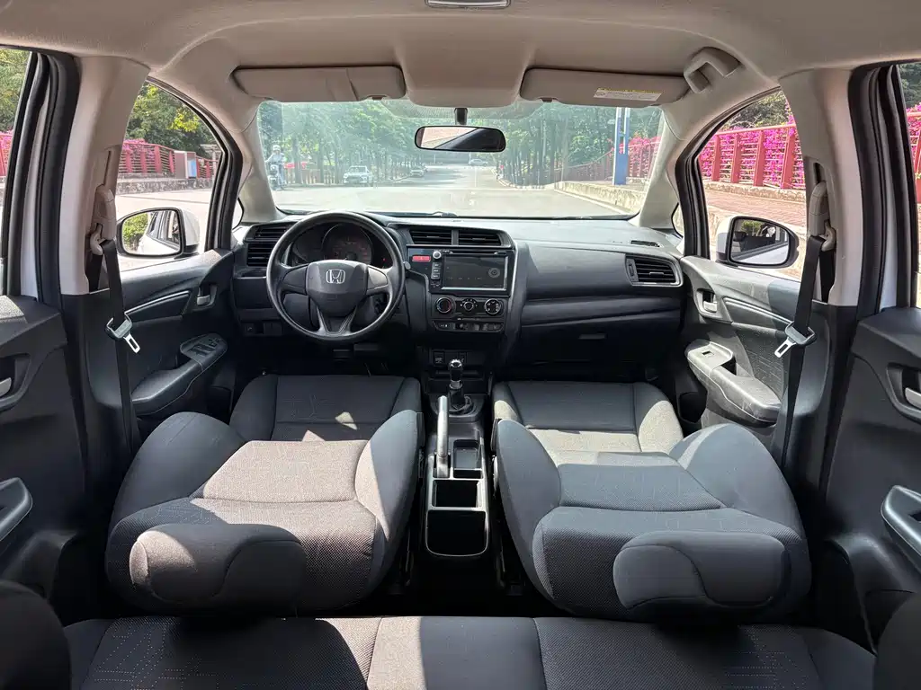 Honda Fit — миниатюра 12