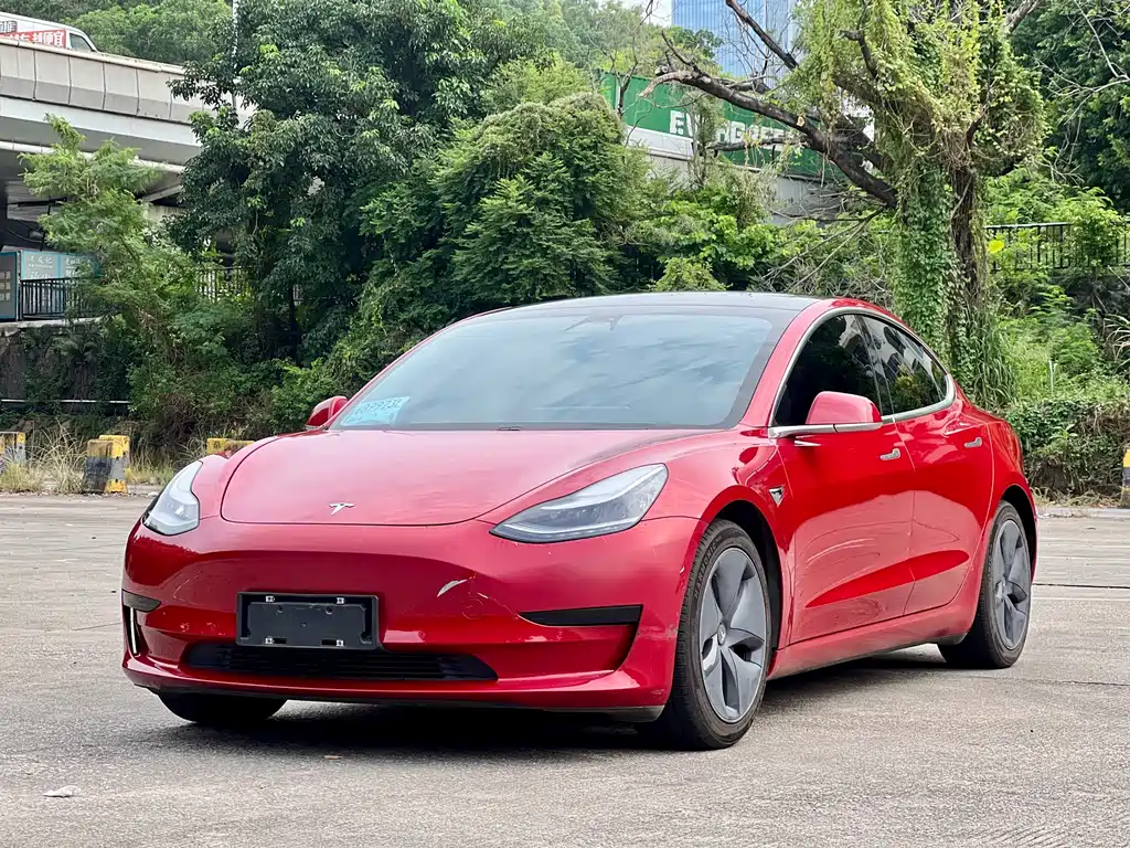 Tesla Model 3 — миниатюра 2