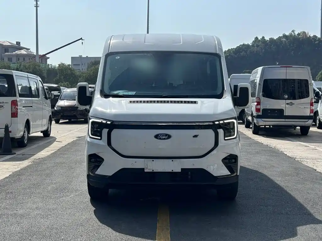Ford E-Transit — миниатюра 8