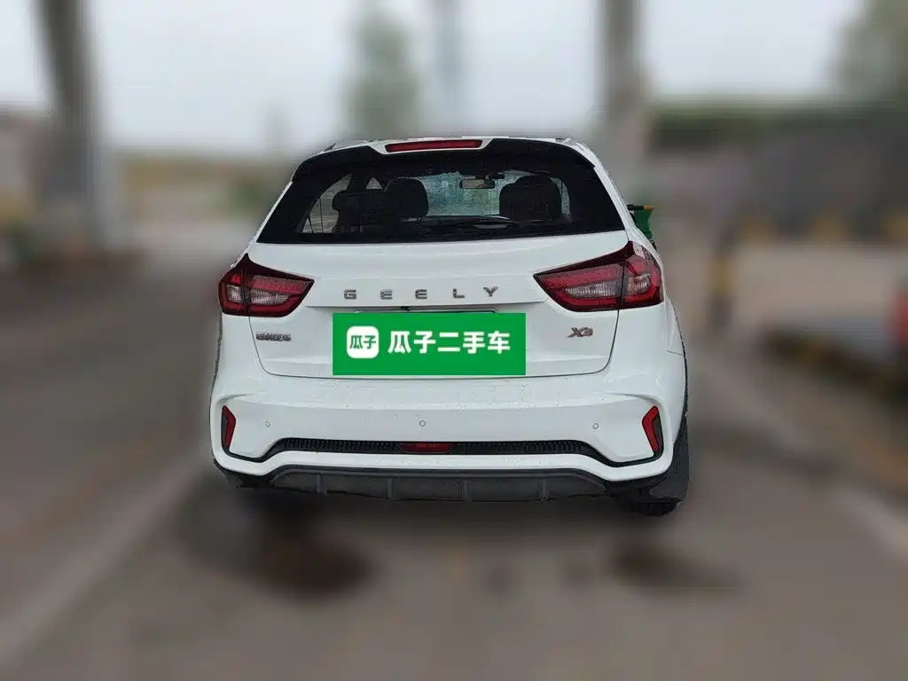 Geely Vision X3 — миниатюра 3