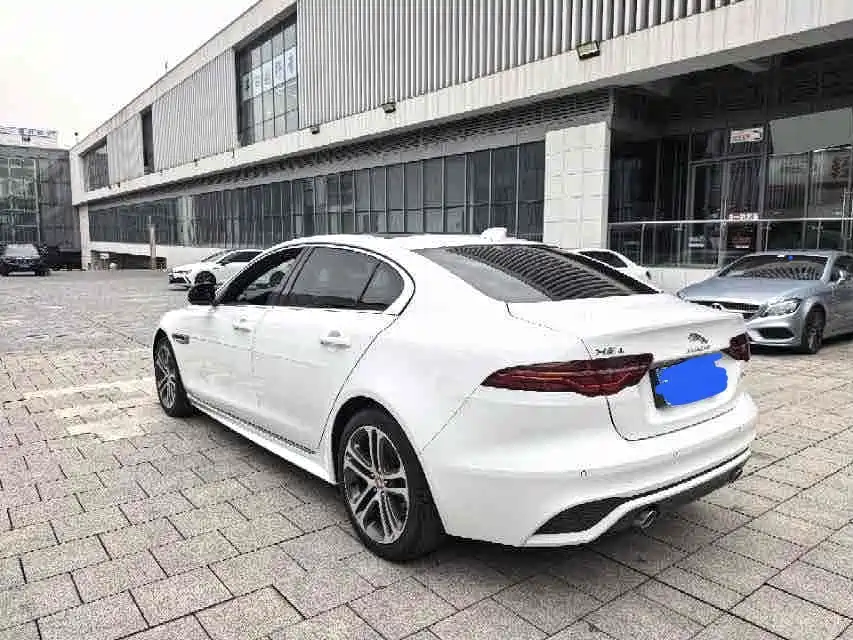 Jaguar XEL — миниатюра 6