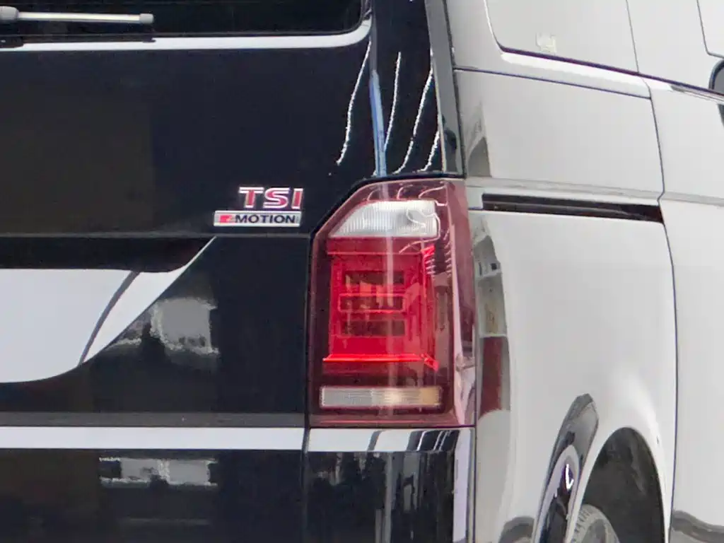 Volkswagen Multivan — миниатюра 6