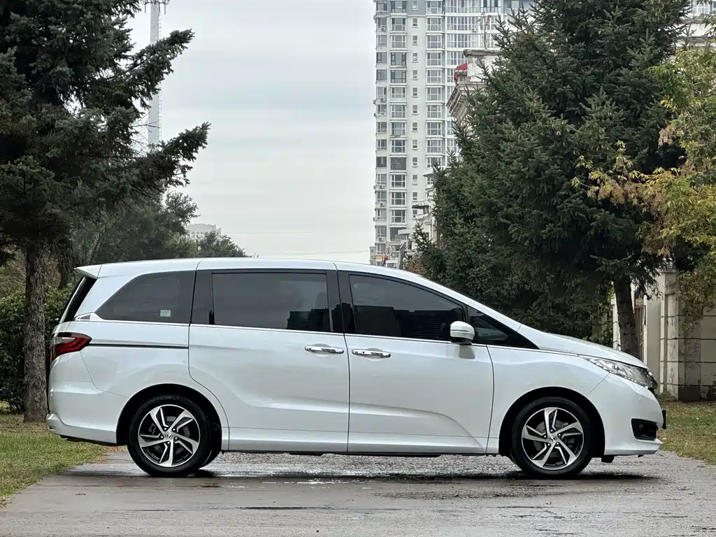 Honda Odyssey — миниатюра 9