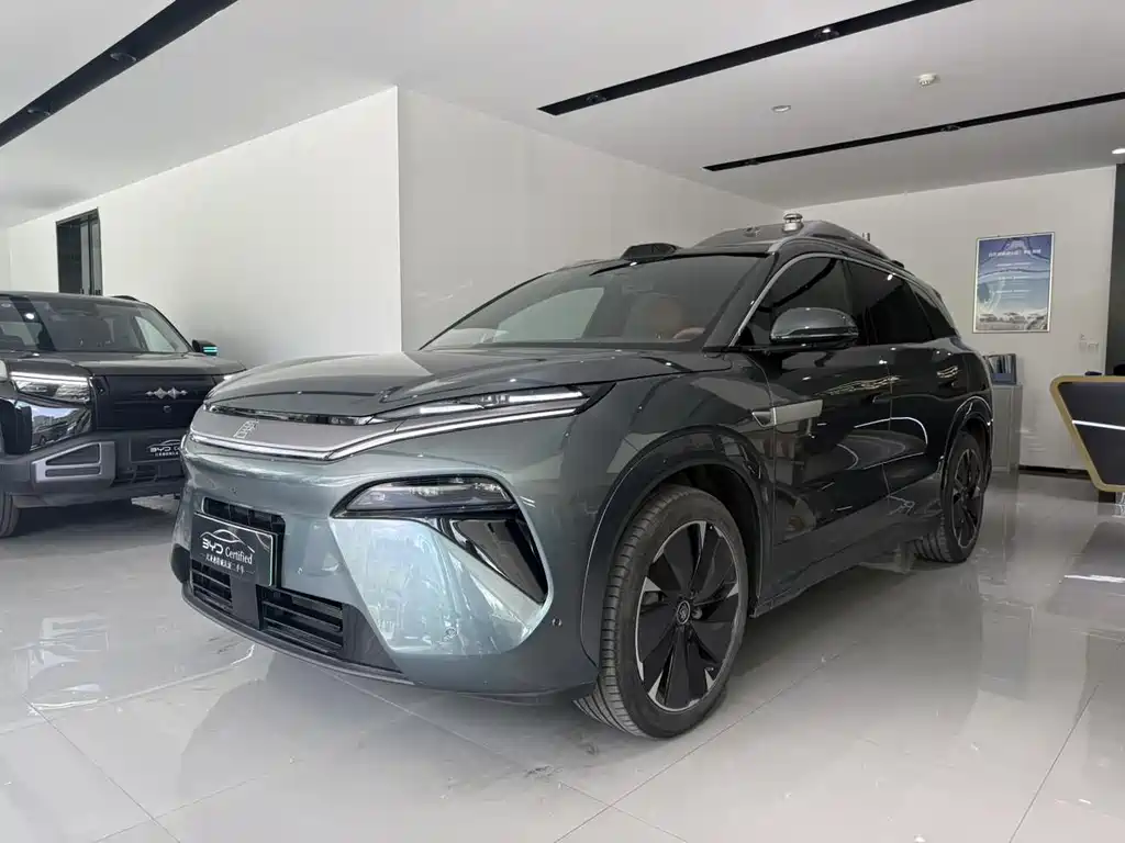 Byd 唐L 2025
