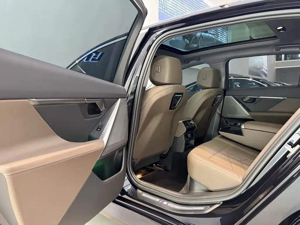 BMW 5 Series 5 2025 525Li M Sport