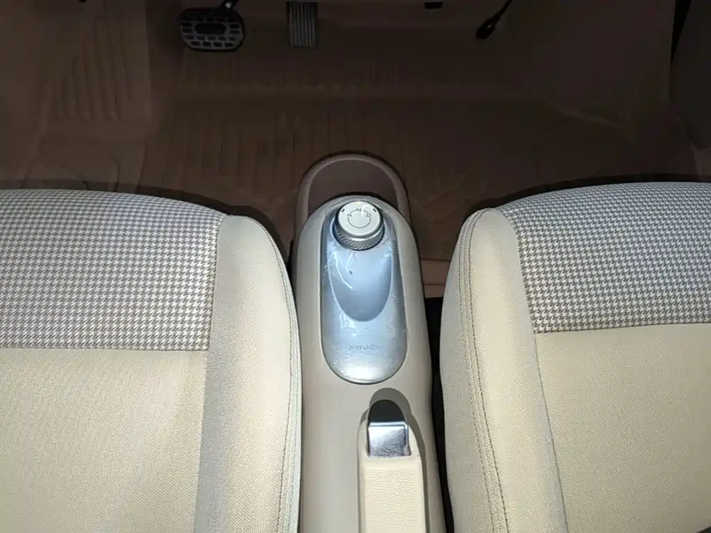 Wuling MINIEV — миниатюра 14