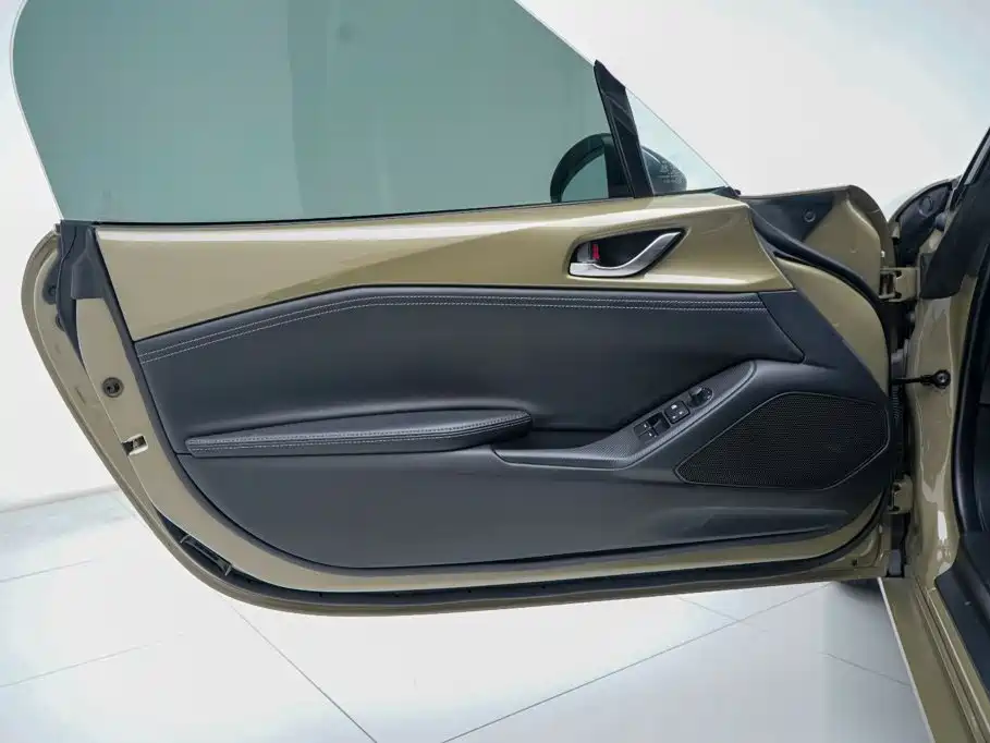 Mazda MX-5 — миниатюра 13