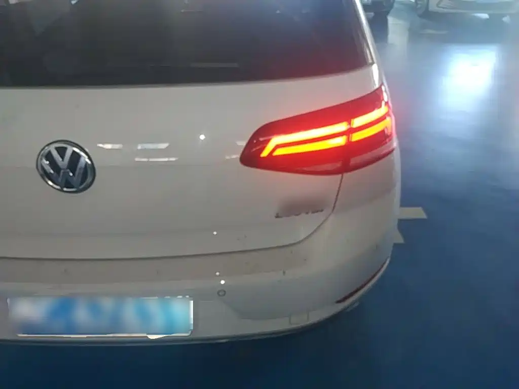 Volkswagen Golf — миниатюра 8