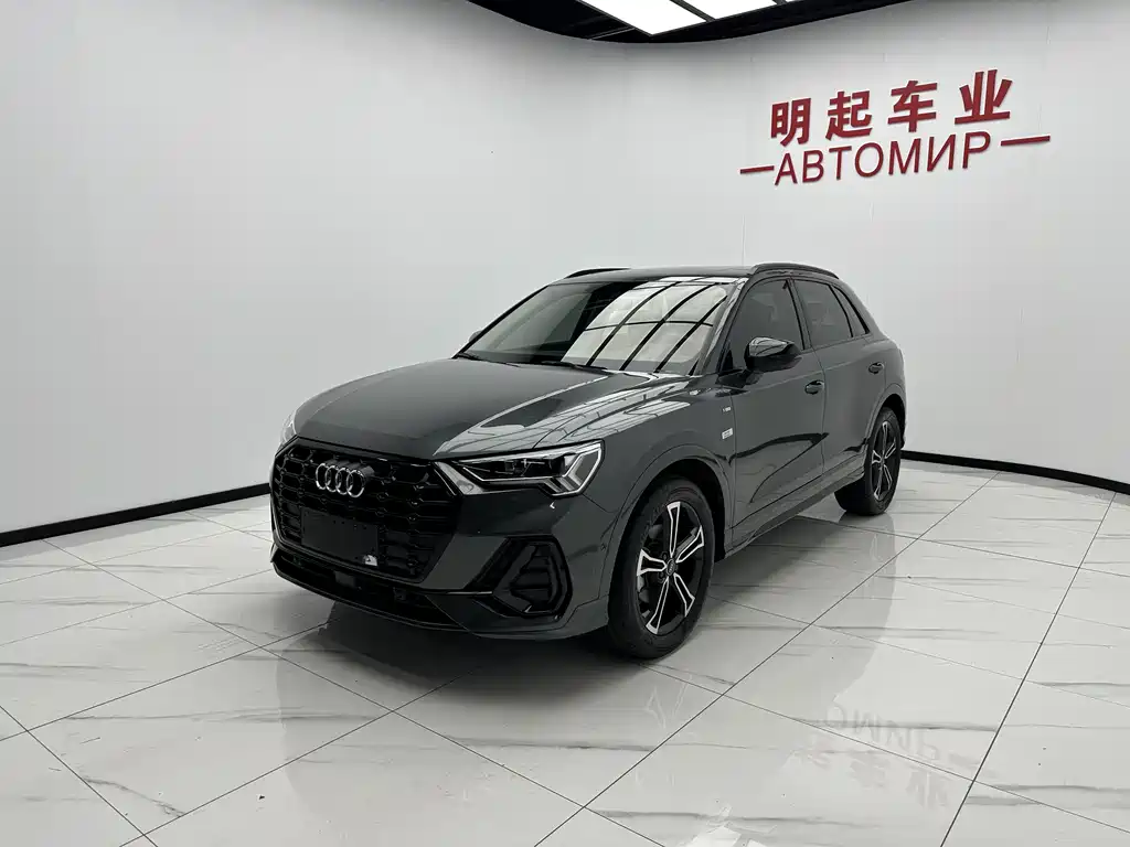 Audi Q3 2023 35 TFSI Fashion (1.4T)