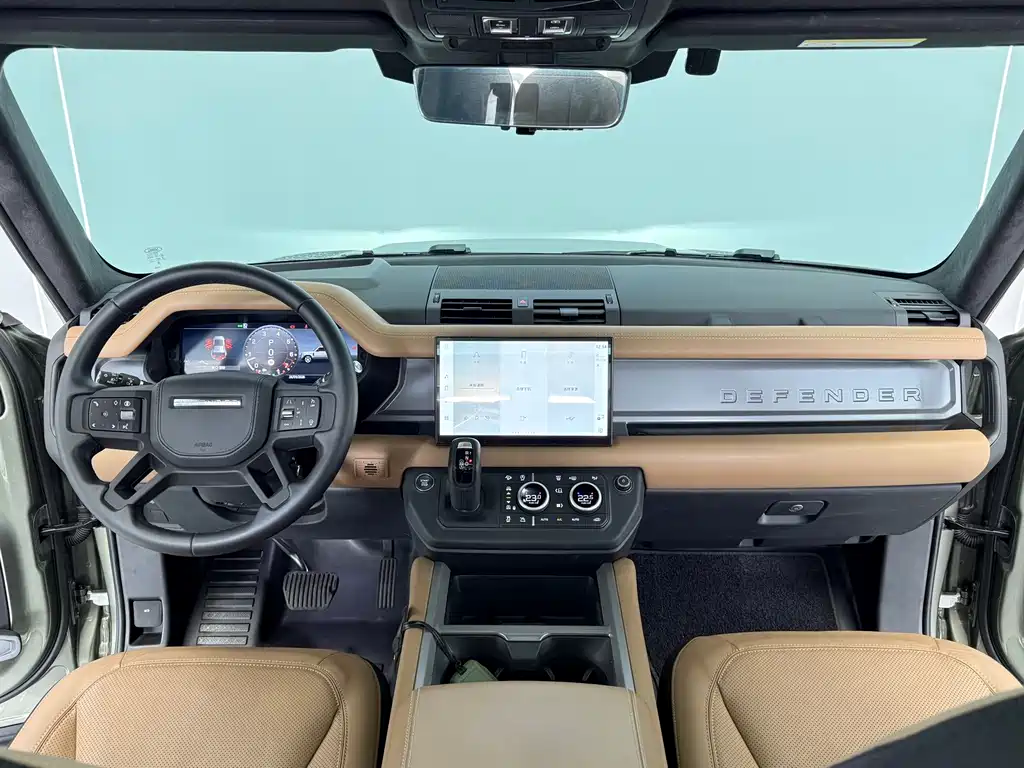 Land Rover Defender — миниатюра 18